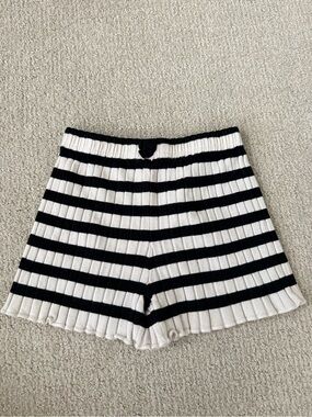 H&M Black & White Ribbed Stripe Shorts